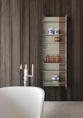 Urban Cleo Vertical image