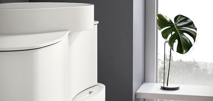 Onda vanity in white with vessel