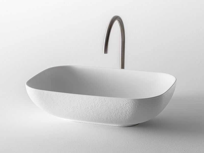 Textured oval vessel sink