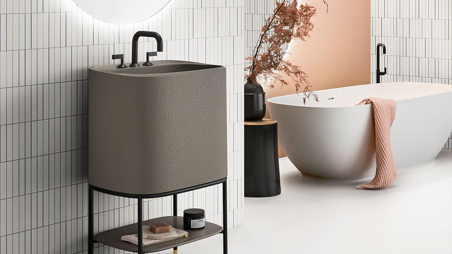 Catino white tub with Allegro console