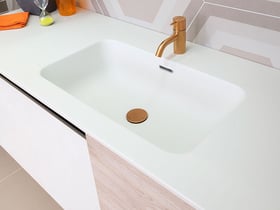 Urban Solid-Surface Tops