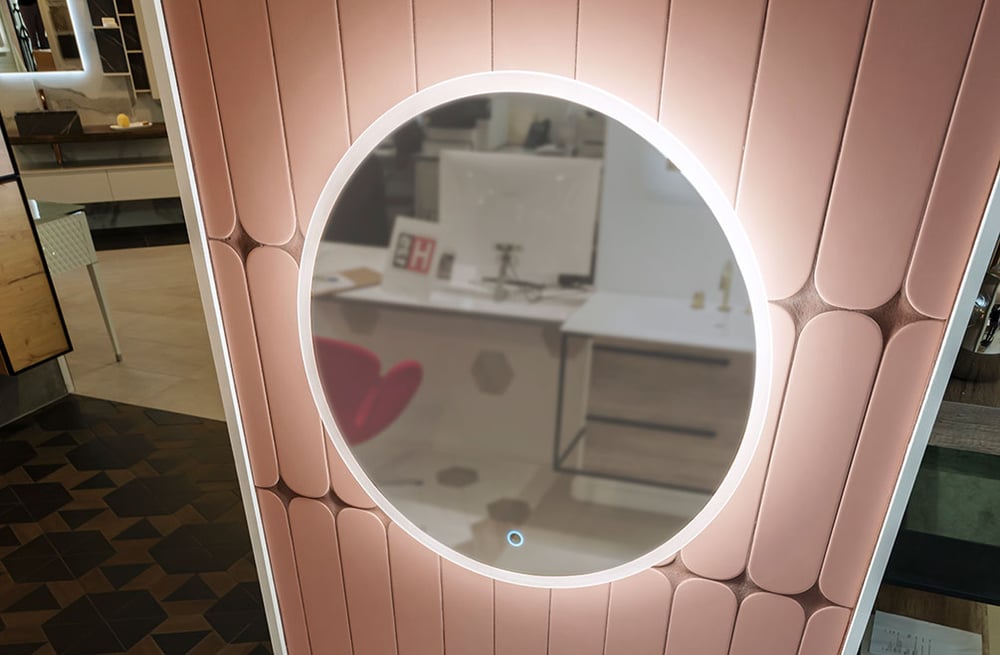 Botte Mirror
