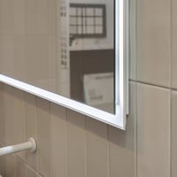 Luna Free Mirror