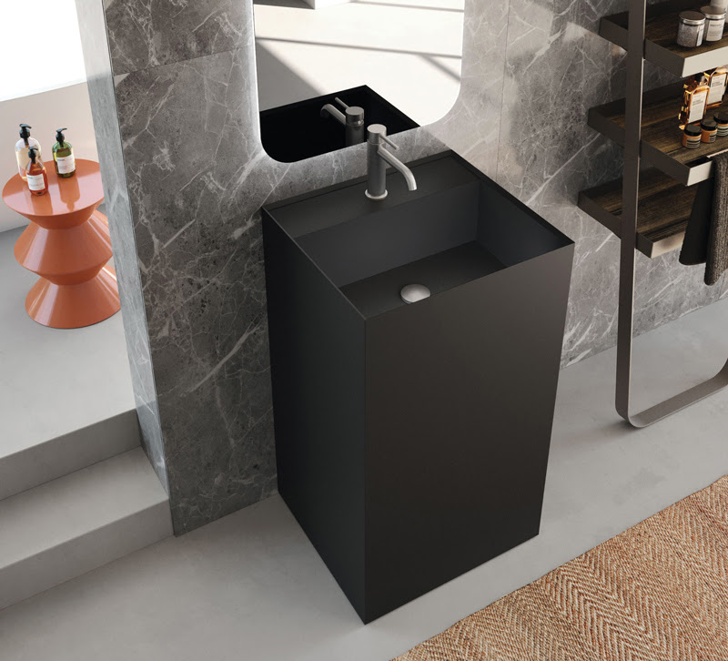 Urban-Kant-Pedestal-Basins-Look-Ladder-Storage-pic4