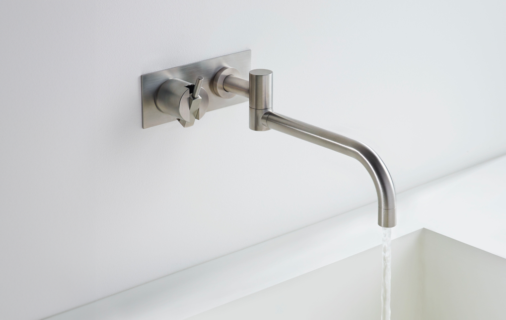 VOLA 132 kitchen faucet